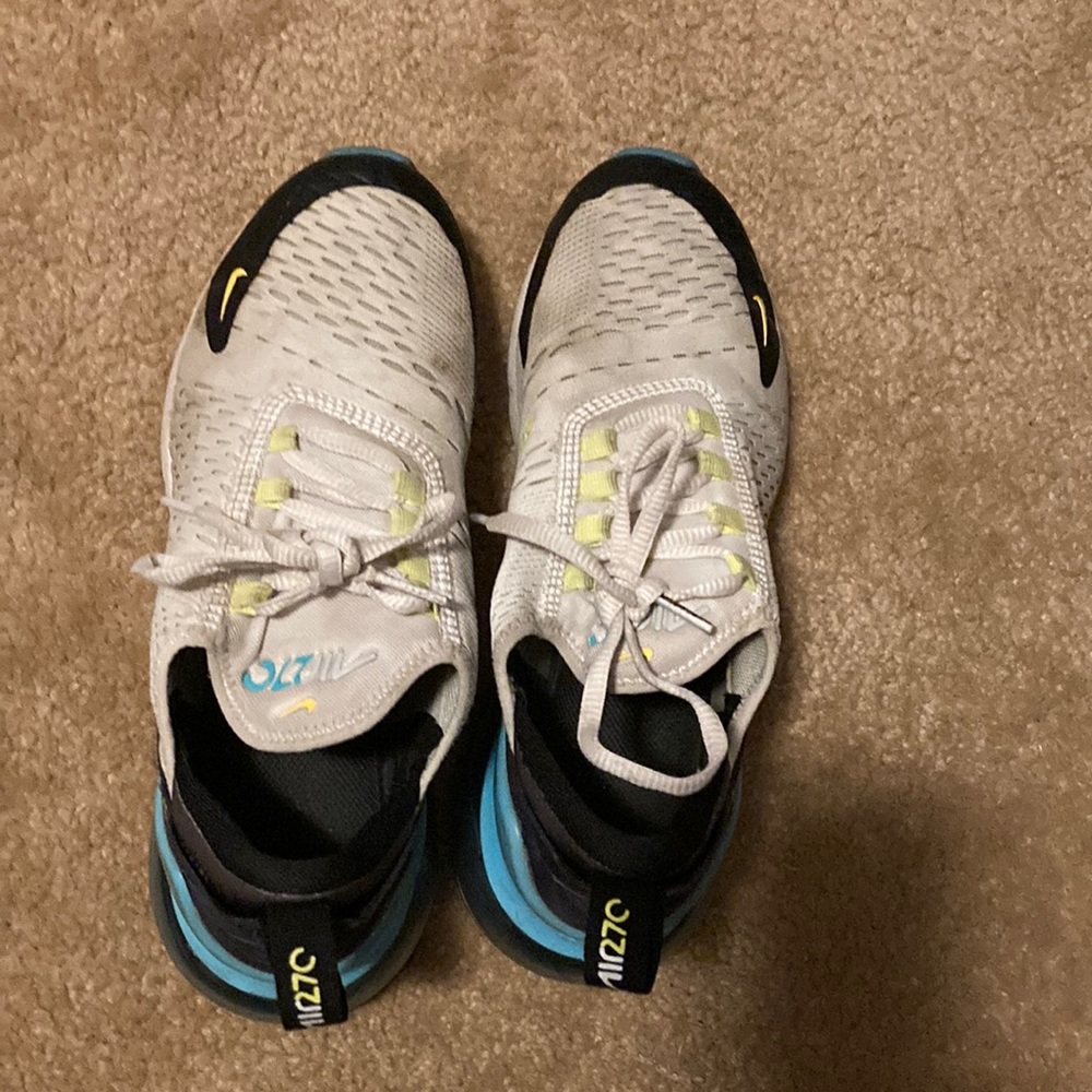 Air max 270s
